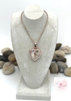 Herzanhänger 1,5cm – rosègold mit Beton & Muschelsplitter