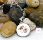 Runder Edelstahl-Anhänger 1,8cm mit weißem Beton, Muschelspitzen